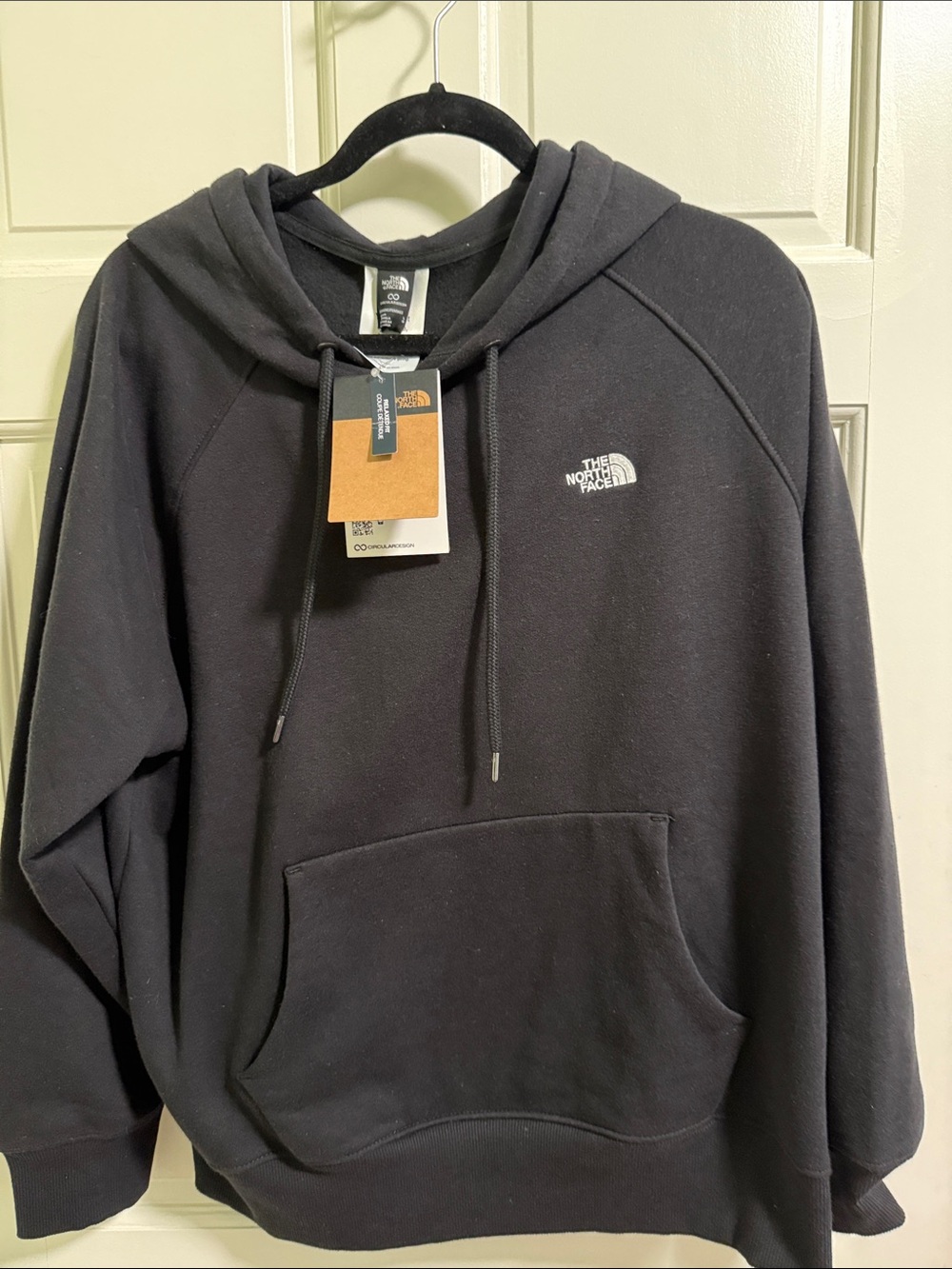 NEW Women’s North Face pullover Hoodie Black, Sz L